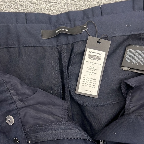 Vera Moda - cigarette belted navy blue pant - Picture 3 of 4